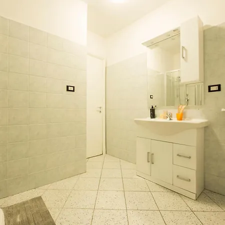 Apartamento Aquarium 1', Studio, Wifi By Tilo *